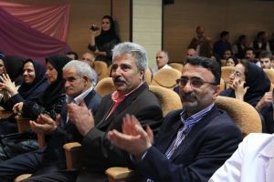 جشن بازنشستگی پرسنل مرکز قلب و عروق شهید رجایی  در نیمه اول سال۱۳۹۱: عکس شماره 6 / 12